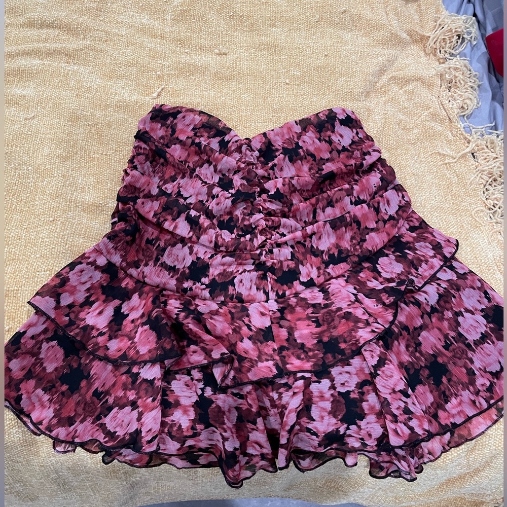 Set of skirt and shirt
